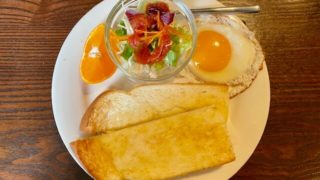 目玉焼きのモーニング